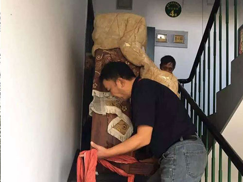 钢琴搬运